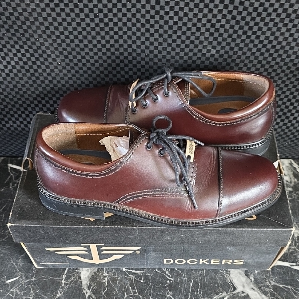 Dockers Men's Dark Brown Oxfords